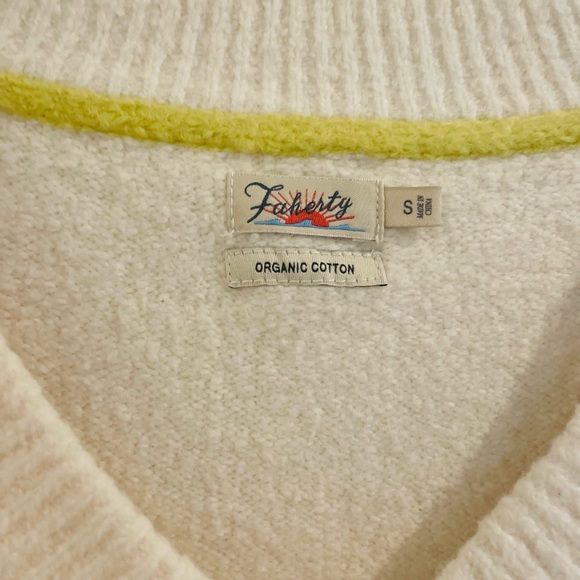 Faherty Varsity V-Neck Sweater in Cream size Small - Picture 6 of 11